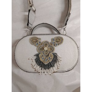 Borsa ecopelle argento 05/25 Bor Est € 38,50 Borsa ecopelle argento 05/25 Bor Est € 38,50