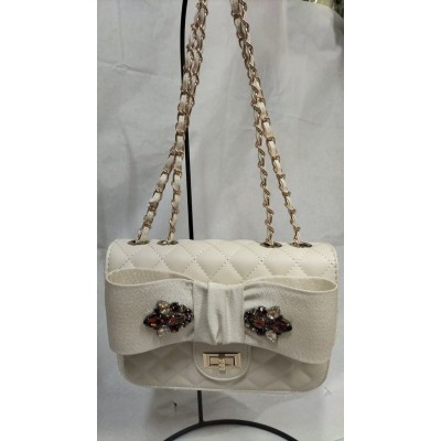 Borsa ecopelle avorio 12/25 Bor Est € 38,50