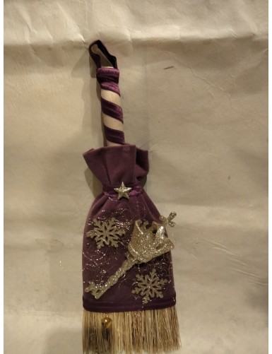 Scopetta regale Nat 33/23 € 15,00