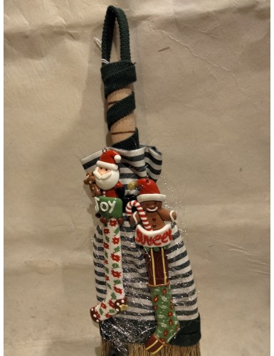 Scopetta con calze Nat 28/23 € 15,00