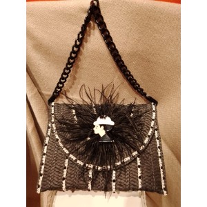 Pochette blanche/noir 2/23 BE € 32,00