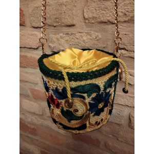 Cestino bluoro One 16/22 € 42,00