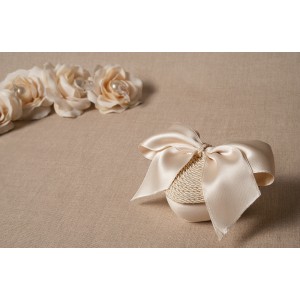 Scatolina a cuore con cordoncino - 01