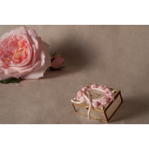 Scatolina in madreperla e ottone - 005 € 3,50